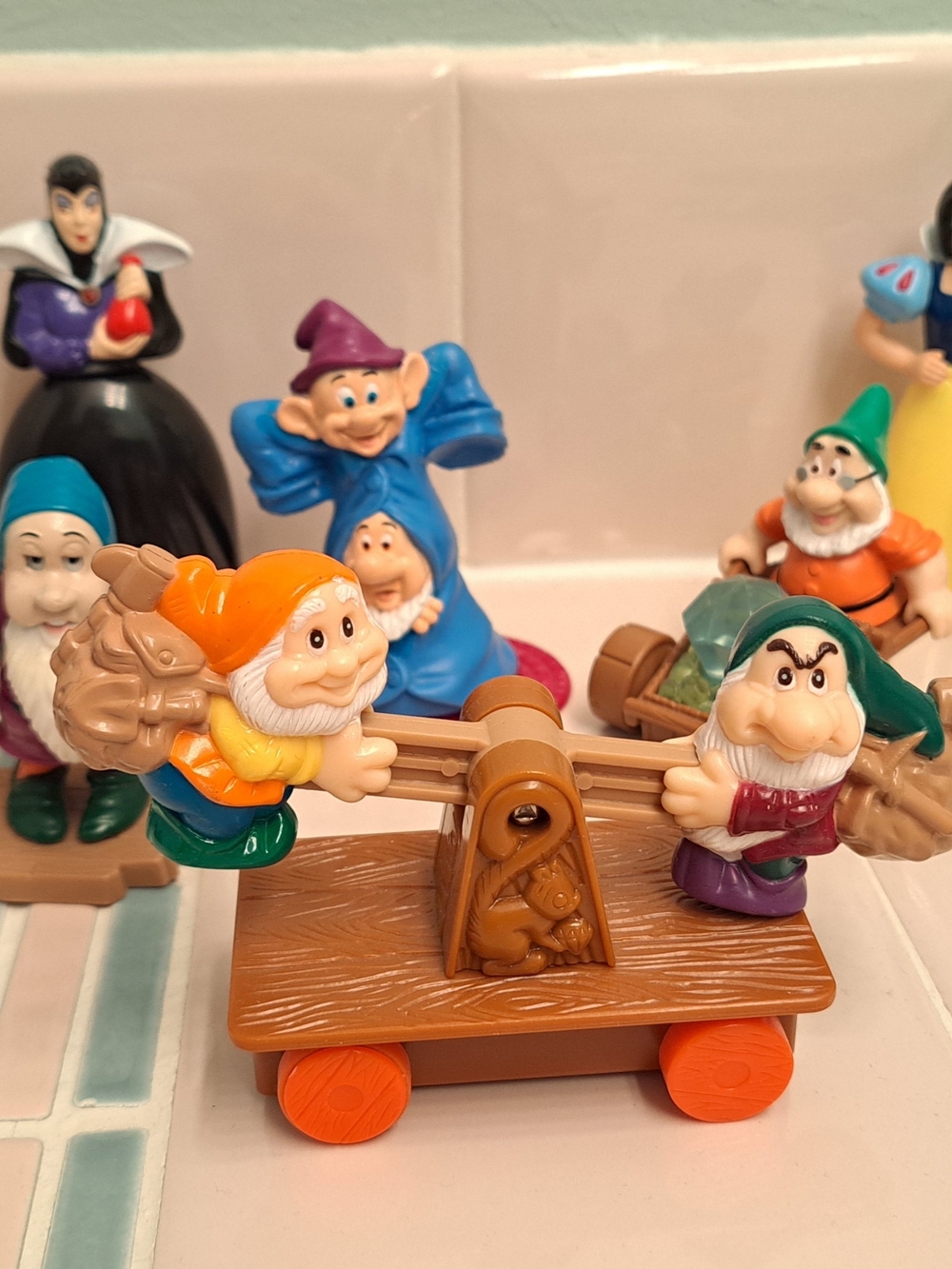 Full McDonalds Snow White And The 7 Dwarfs Happy Meal Set